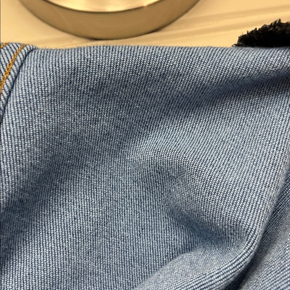 SPANX Cropped Wide Leg Jeans with Patch Pockets - Picture 7 of 7